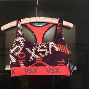 ⭐️Pink Sports Bra⭐️